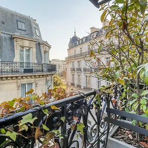 **** Hotel Mate Alain - Champs-elysées Francia
