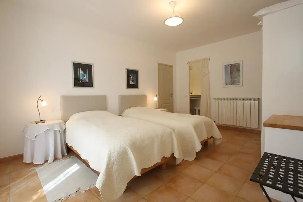 Mas Des Tourterelles Bed & Breakfast Saint-Remy-de-Provence