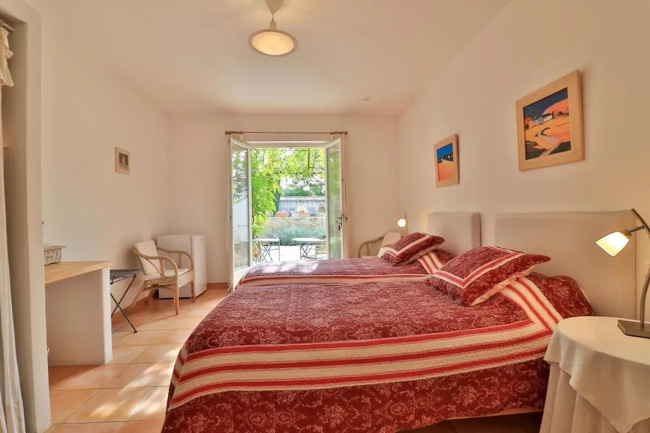 Mas Des Tourterelles Bed & Breakfast Saint-Remy-de-Provence 3*,  France