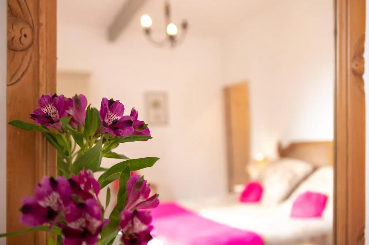 ***  Mas Des Tourterelles Bed & Breakfast Saint-Remy-de-Provence France